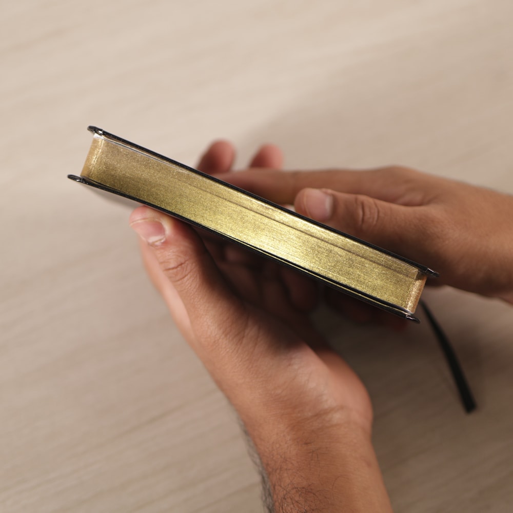 Bíblia Slim Compacta | NVI | Capa Preta