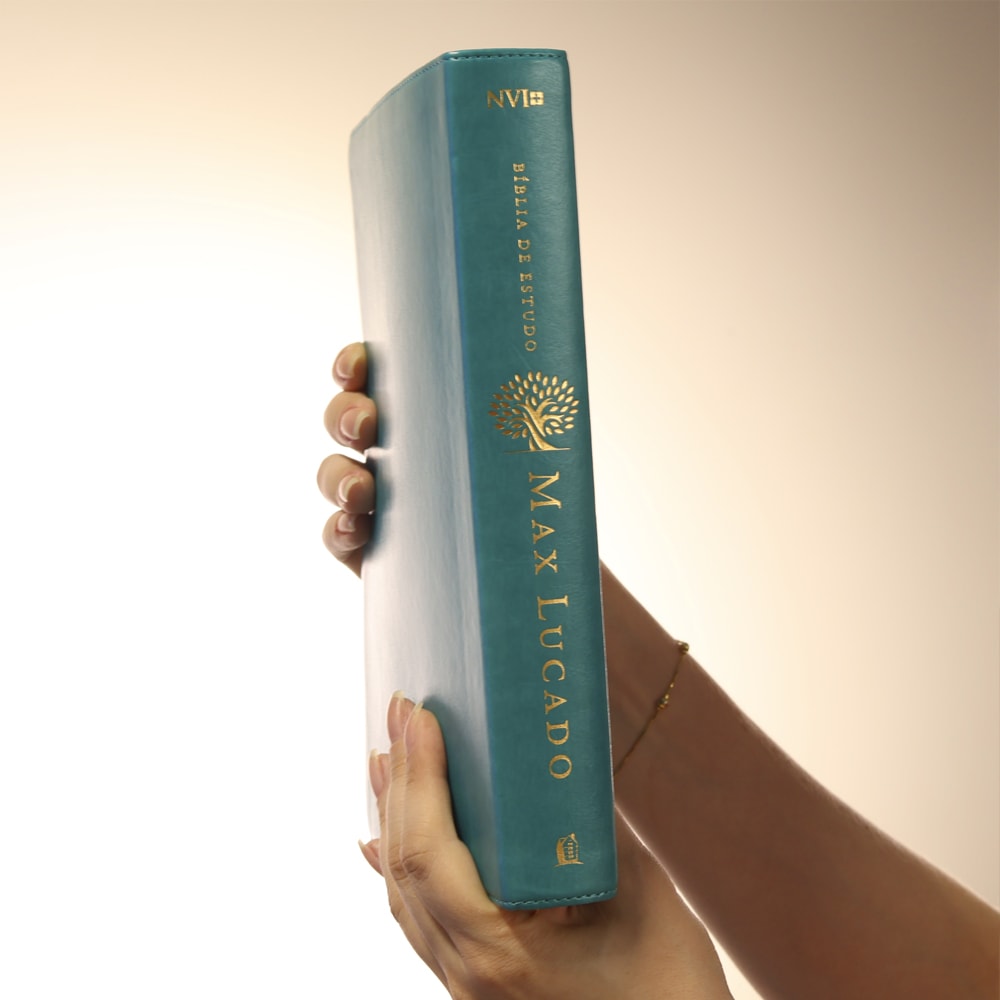 Bíblia de Estudo Max Lucado | NVI | Leitura Perfeita | Capa Luxo Verde