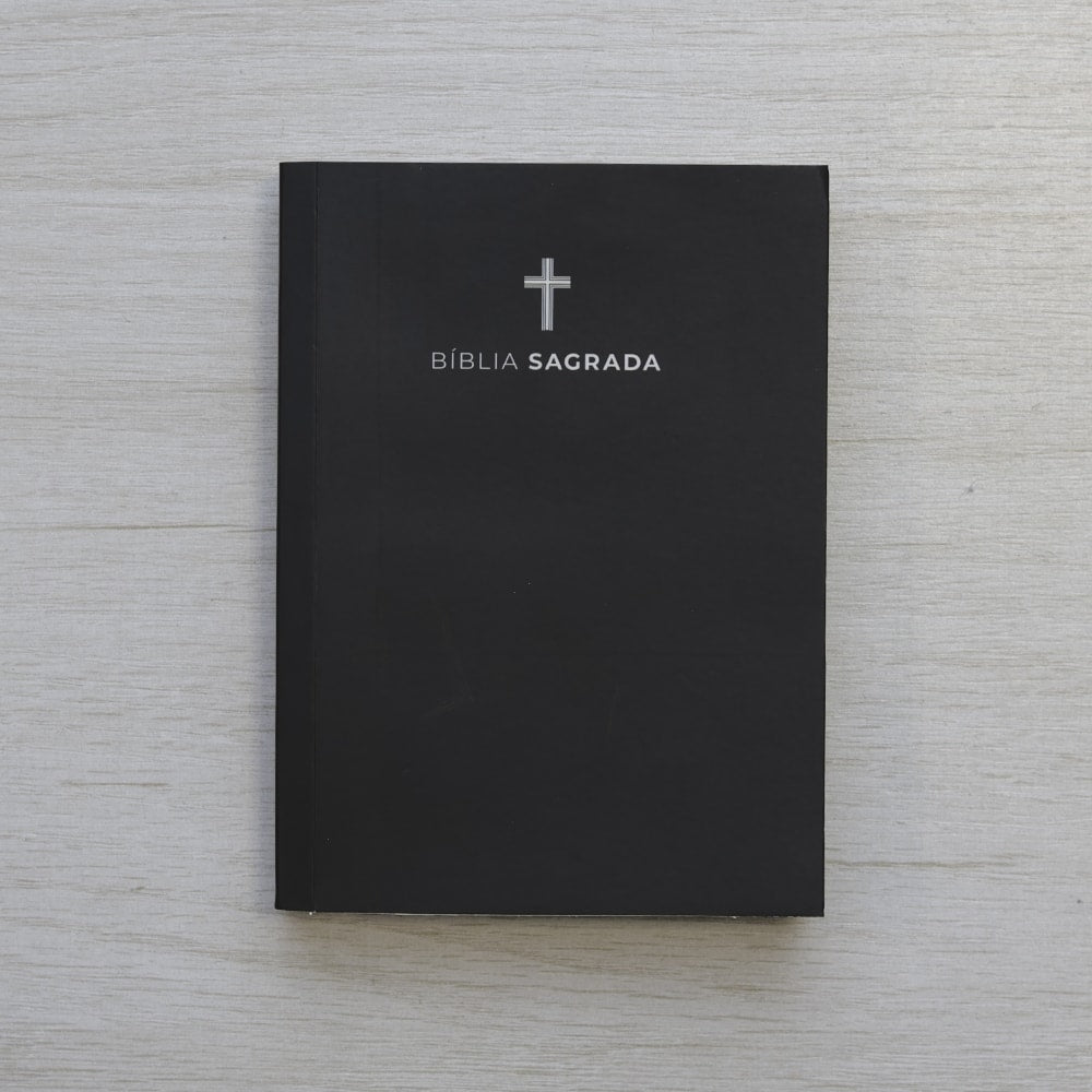 Bíblia Sagrada Média Cruz | ARC | Capa Brochura Preta