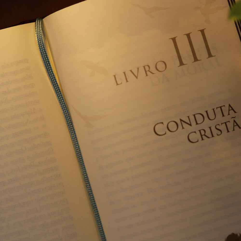 Cristianismo Puro e Simples | C.S. Lewis | Edição Deluxe | Capa em Tecido e Caixa Magnética