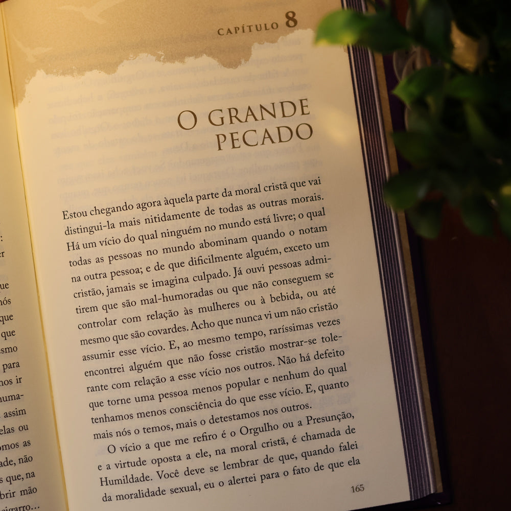 Cristianismo Puro e Simples | C.S. Lewis | Edição Deluxe | Capa em Tecido e Caixa Magnética