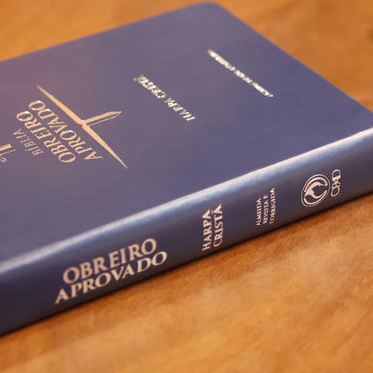 Bíblia Obreiro Aprovado Média Luxo Harpa Cristã Azul