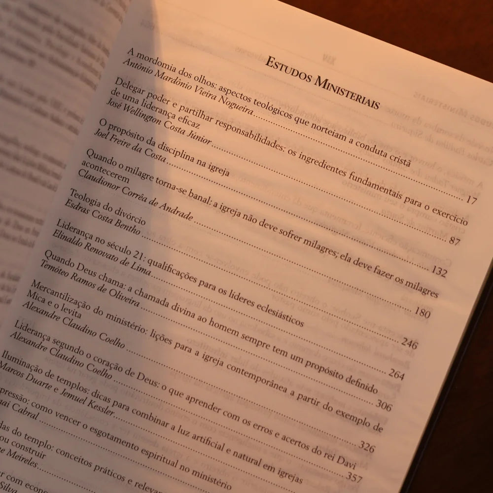 Bíblia do Obreiro Aprovado | ARC | Harpa Avivada | Capa Luxo Preta