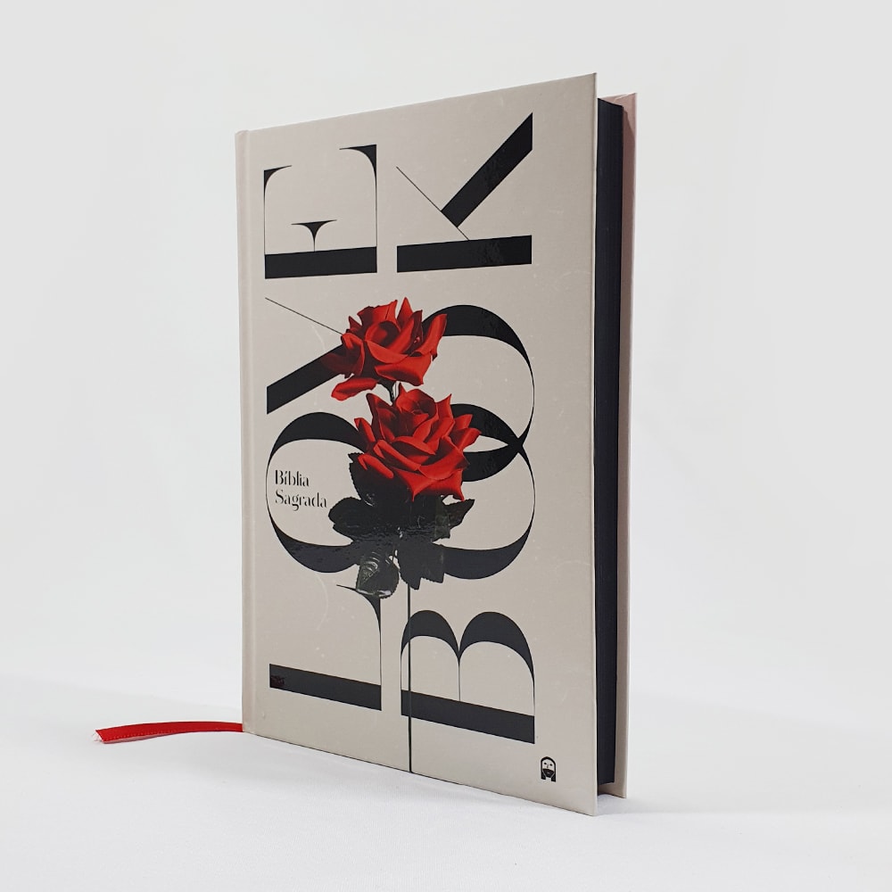 Bíblia Love Book Rosa Jesus Copy | NAA | Letra Normal | Capa Dura