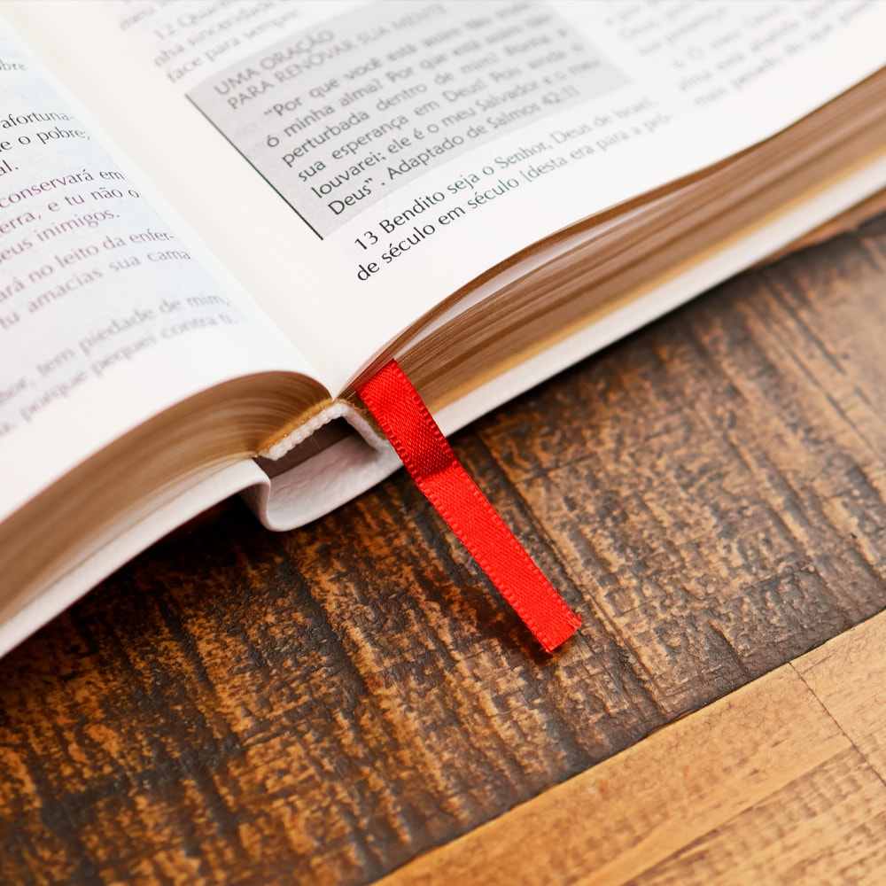 Bíblia Campo de Batalha da Mente | NVA | Letra Normal | Capa Luxo Branca