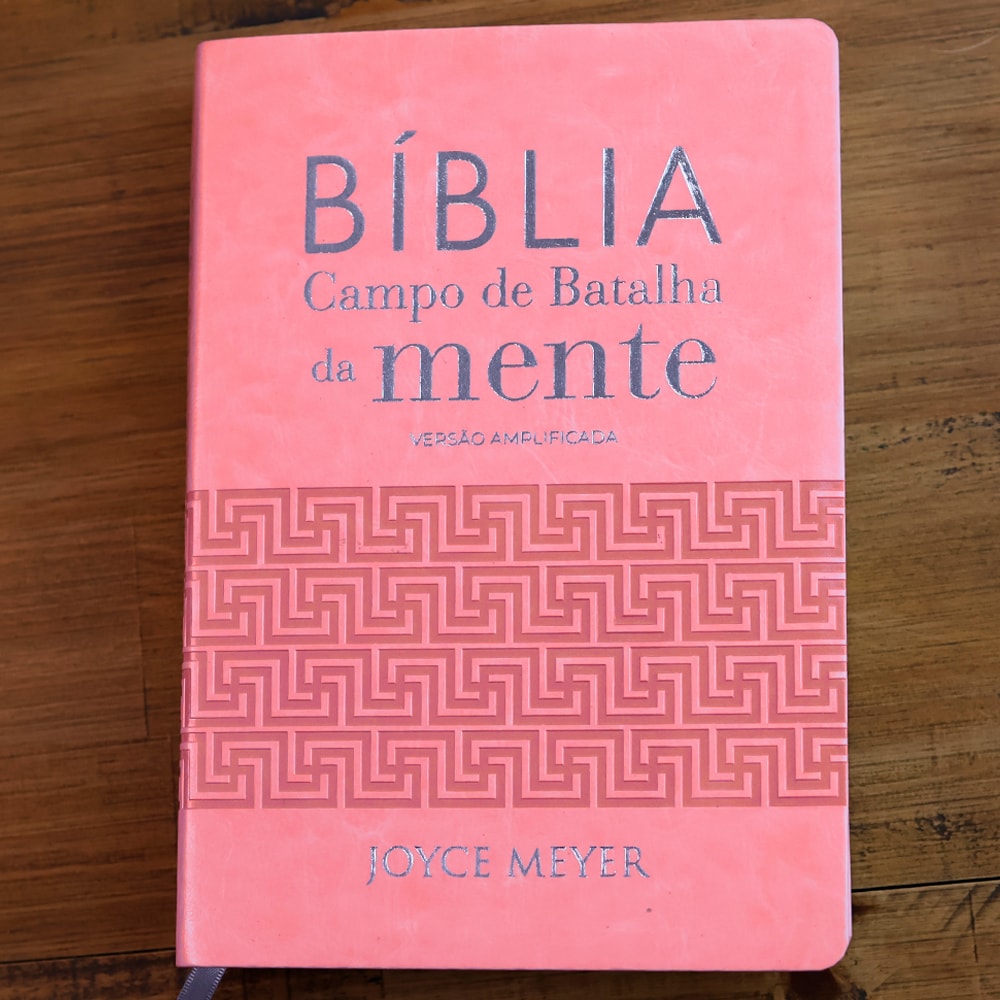 Bíblia Campo de Batalha da Mente | NVA | Letra Normal | Capa Luxo Rosa