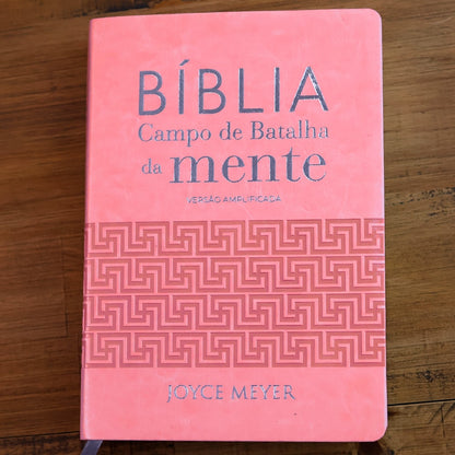 Bíblia Campo de Batalha da Mente | NVA | Letra Normal | Capa Luxo Vermelha