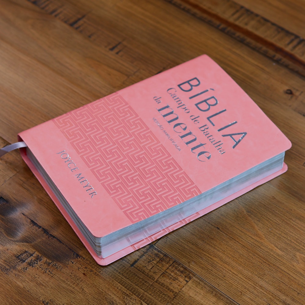 Bíblia Campo de Batalha da Mente | NVA | Letra Normal | Capa Luxo Rosa