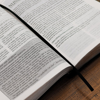 Bíblia Campo de Batalha da Mente | NVA | Letra Normal | Capa Luxo Preta