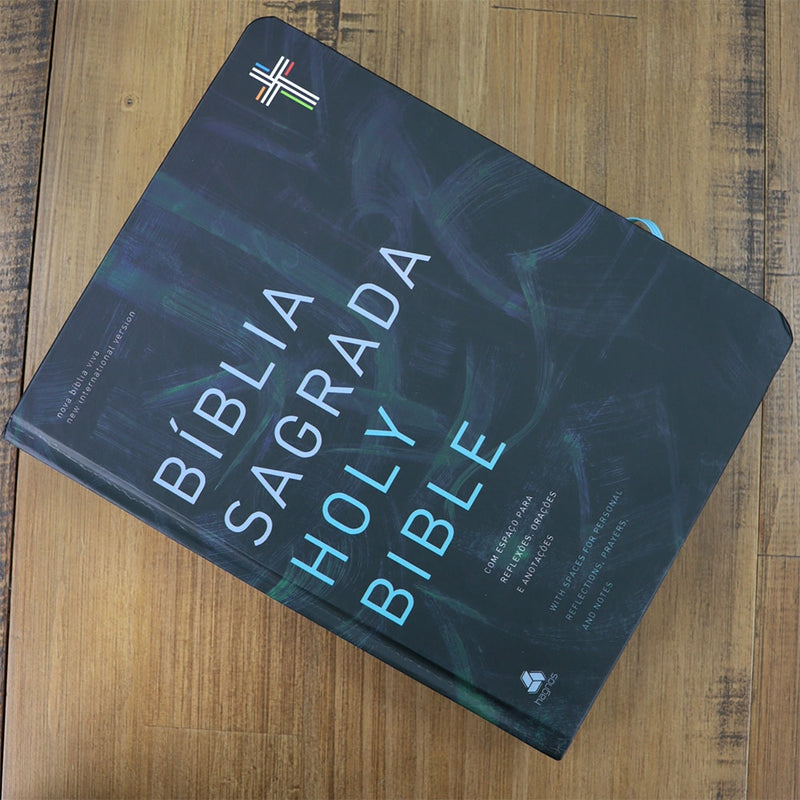 Bíblia Sagrada Holy Biblie Creation | Bilíngue Português E Inglês | Nova Versão Internacional