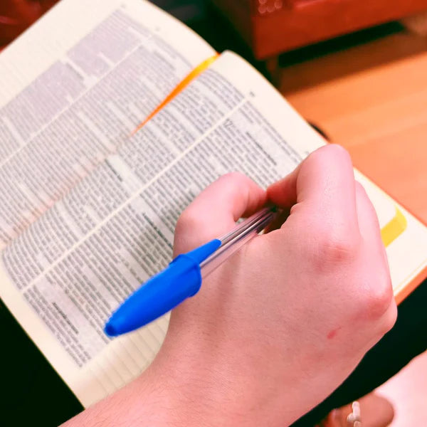 Biblia Sagrada Centesima  NVI  Letra Normal  Espaco P/ Anotacao  Capa Dura