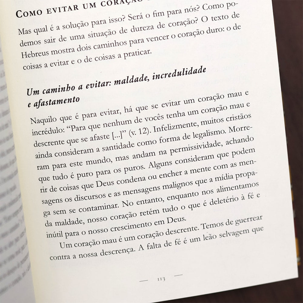 A Superioridade de Cristo | 
Yago Martins