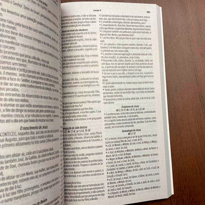 Bíblia Sagrada Salvos Pela Graça | ARC | Letra Normal | Capa Brochura