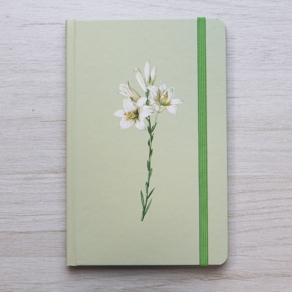 Caderno Moleskine | Com Pauta | Lírios