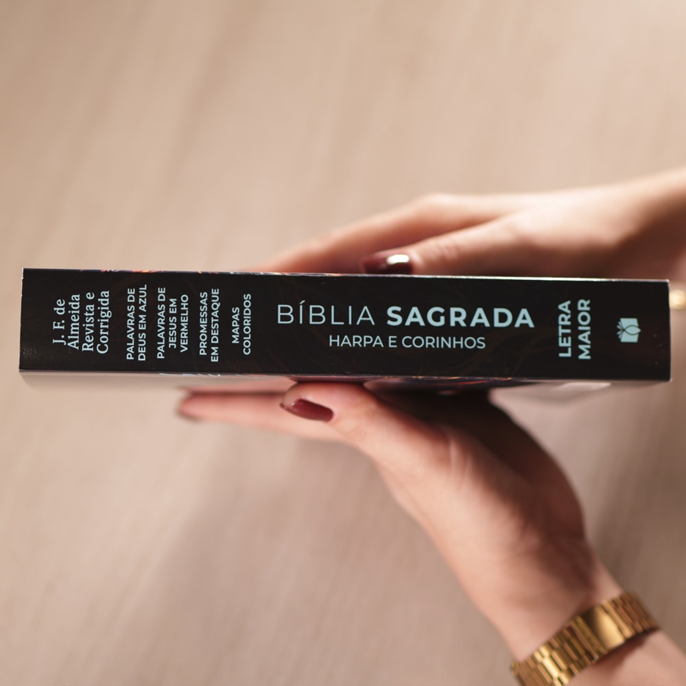 Bíblia Sagrada Leão Colorido | ARC | Letra Maior | Harpa e Corinhos | Capa Brochura