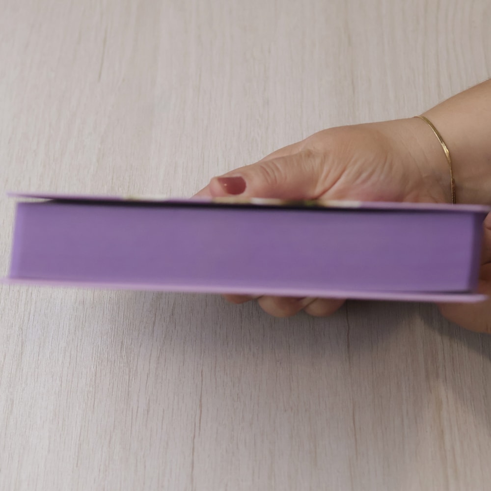 Bíblia Sagrada Lírios | ARC | Letra Maior | Harpa e Corinhos | Capa Dura