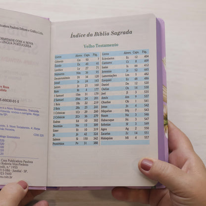 Bíblia Sagrada Lírios | ARC | Letra Maior | Harpa e Corinhos | Capa Dura