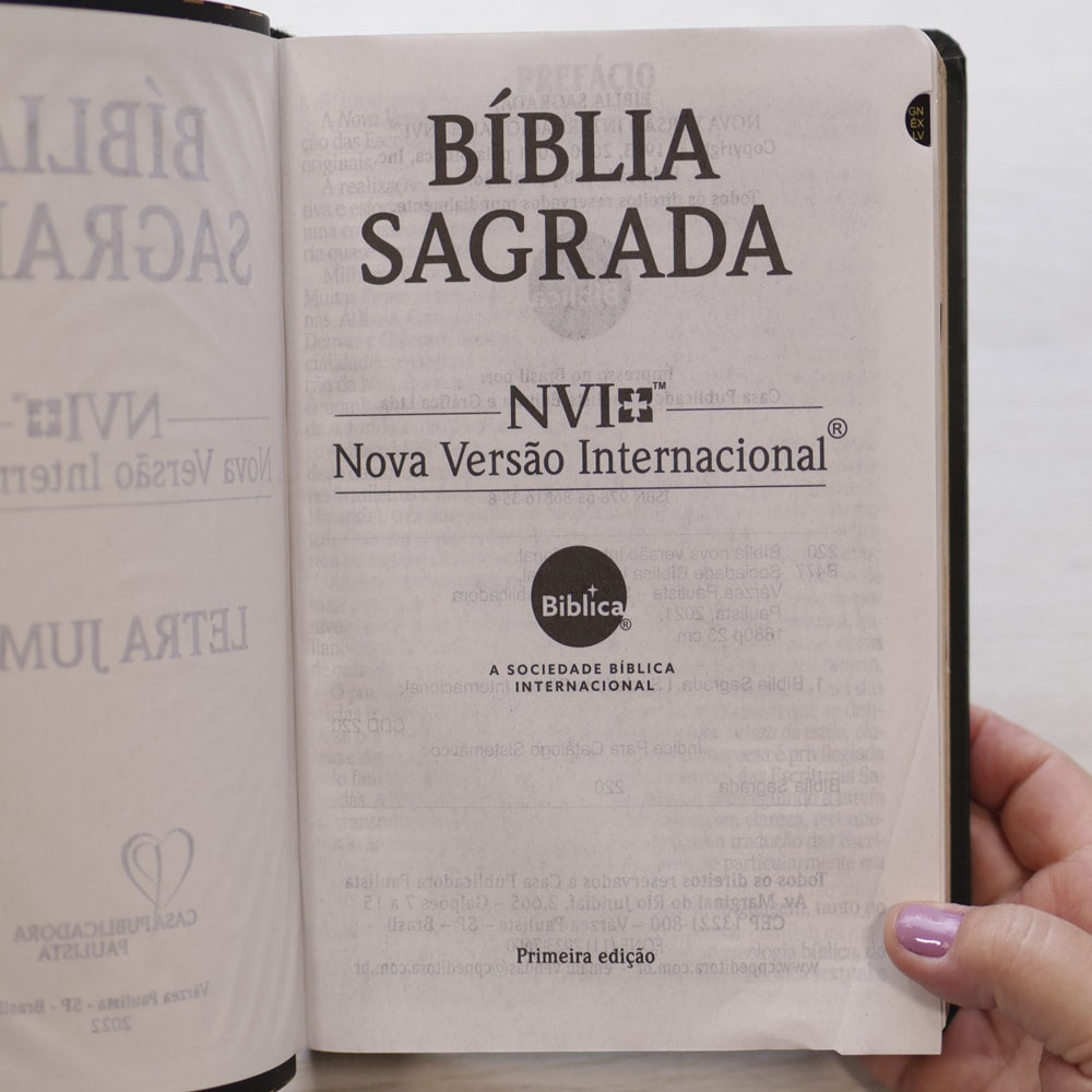 Bíblia Sagrada Letra Jumbo | NVI | Capa Arabesco Preta