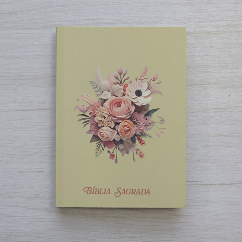 Bíblia Sagrada Média Buquê de Flores | ARC | Capa Brochura