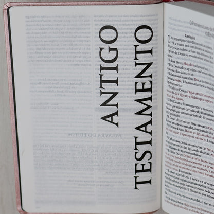 Bíblia King James Fiel 1611 | Extra Gigante | Capa Luxo Rosê