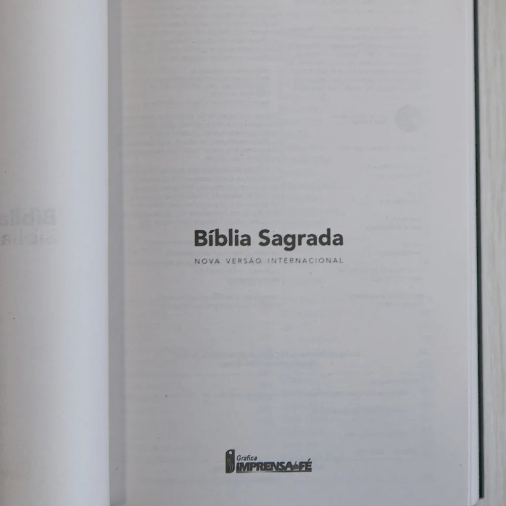 Bíblia Sagrada Leão Coroado | NVI | Capa Brochura