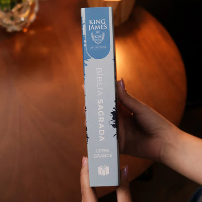 Bíblia Sagrada Leão Azul | KJA  | Letra Maior | Capa Dura