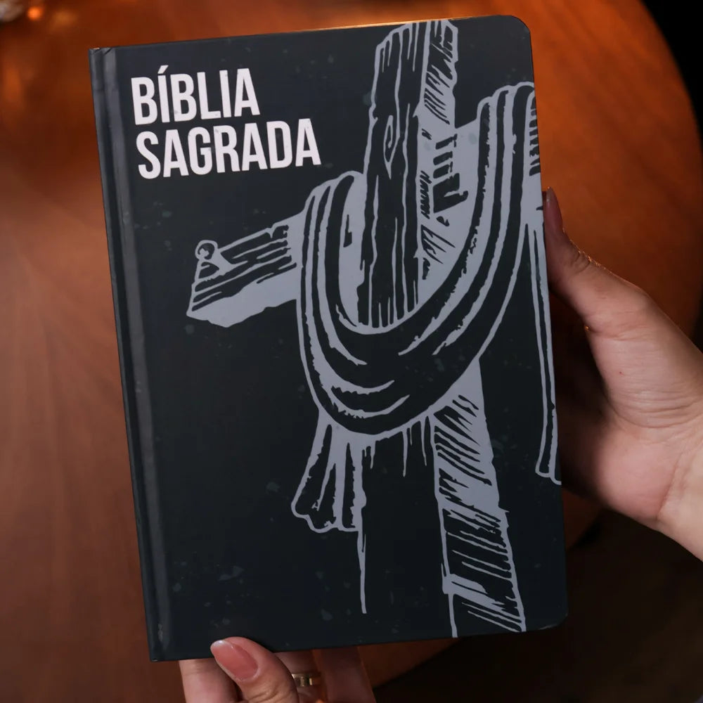 Bíblia Sagrada Cruz e Manto | KJA  | Letra Maior | Capa Dura