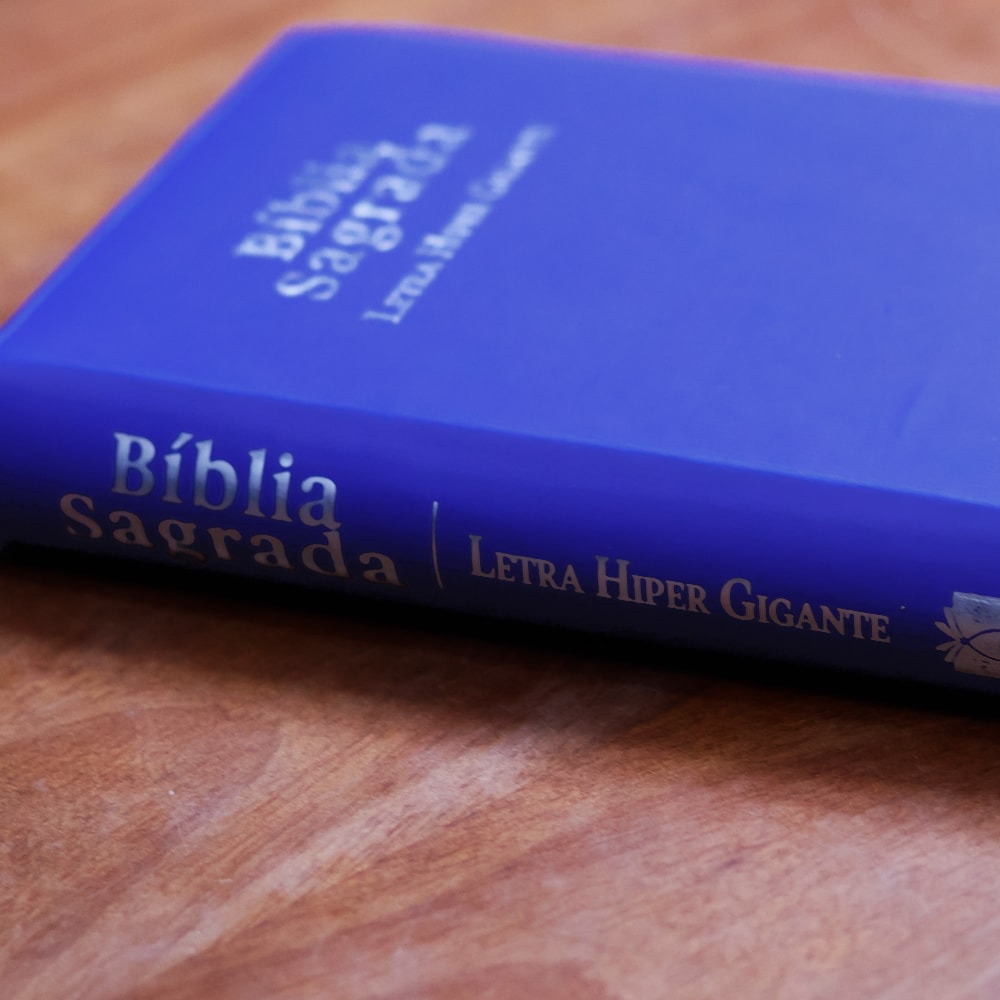 Bíblia Sagrada C/ Zíper | ARC | Letra Hipergigante | Capa Luxo Azul | Harpa Celestial 774