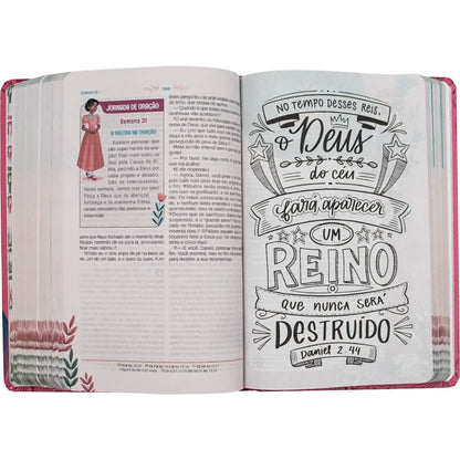 Bíblia Sagrada Mary Jones And Friends | NTLH | Capa Dura Ilustrada Branca