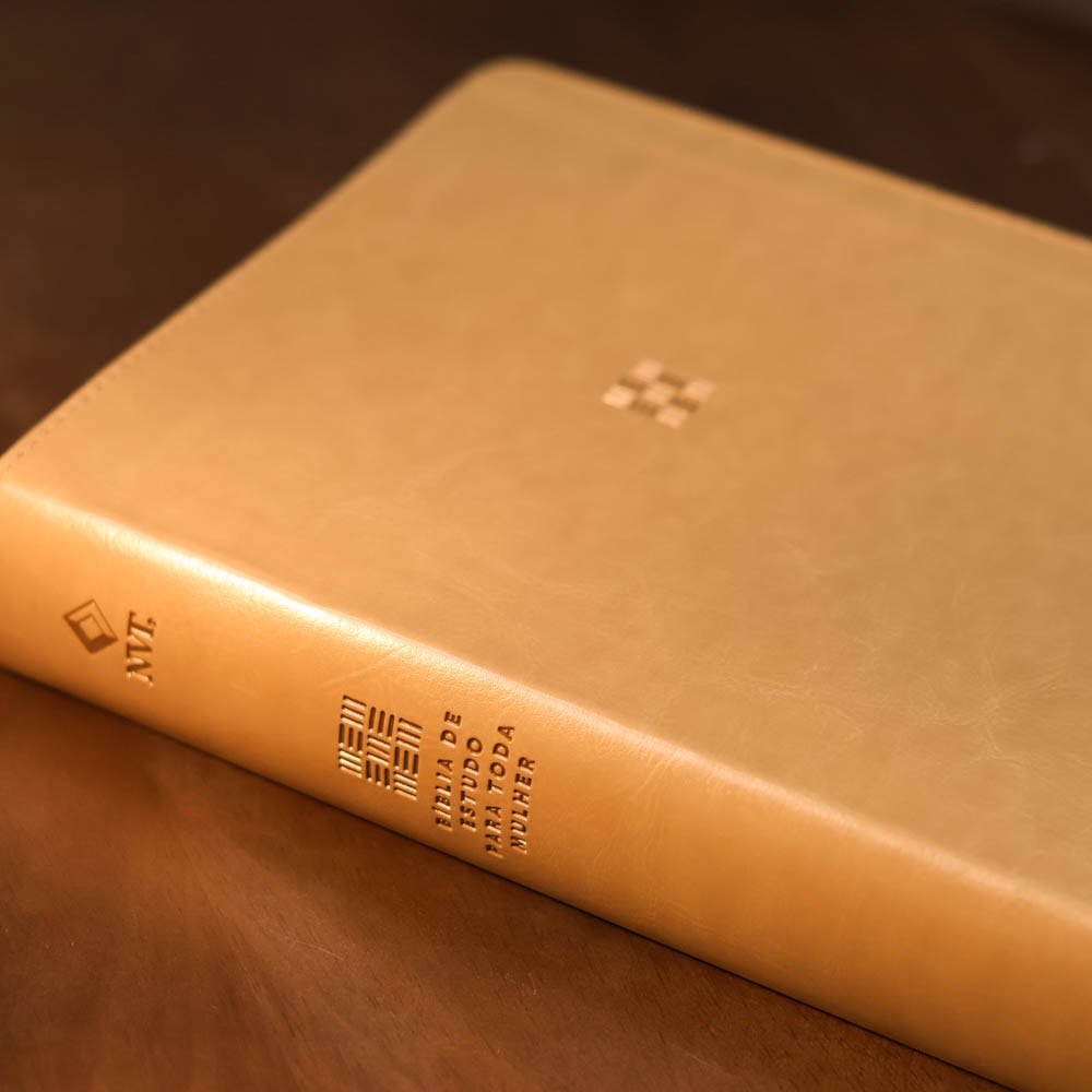 Biblia de Estudo Para Toda Mulher  NVT  Capa Bege