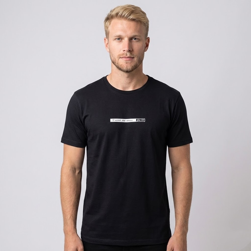 Camiseta Preta | O Amor Me Amou