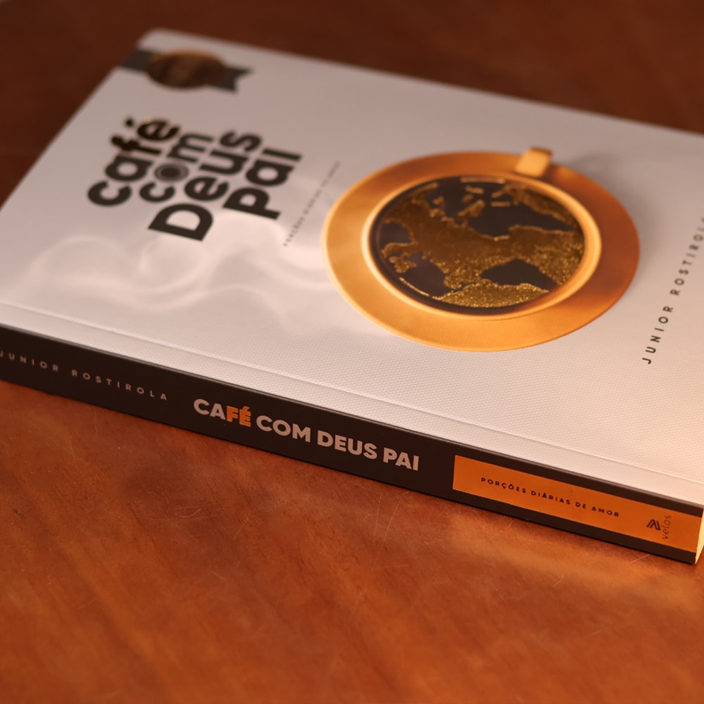 Cafe Com Deus Pai 2026  Porcoes Diarias de Amor  Junior Rostirola