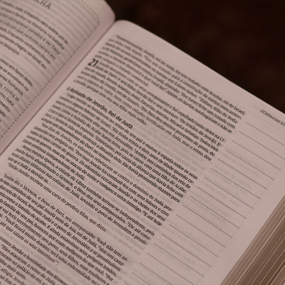 Jesus Bible | NVI | Espaço Para Anotações | Leitura Perfeita | Couro-Soft Marrom