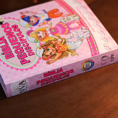 Bíblia Pequenos Discípulos | NVA | Letra Normal | Capa Dura Rosa