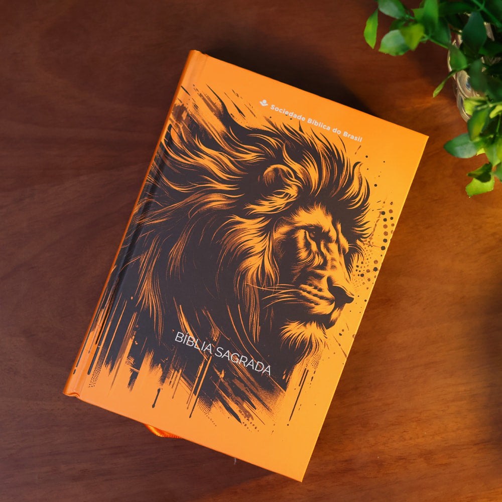 Bíblia Sagrada Leão | NAA | Capa Dura Laranja