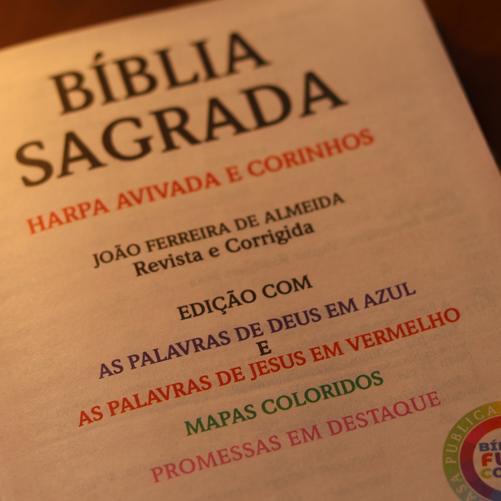 Bíblia Sagrada Seja Forte | ARC | Letra Gigante | Harpa Avivada e Corinhos | Capa Dura Carteira