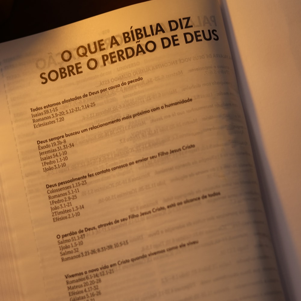 Bíblia Sagrada Leão de Judá | NTLH | Capa Dura Laranja