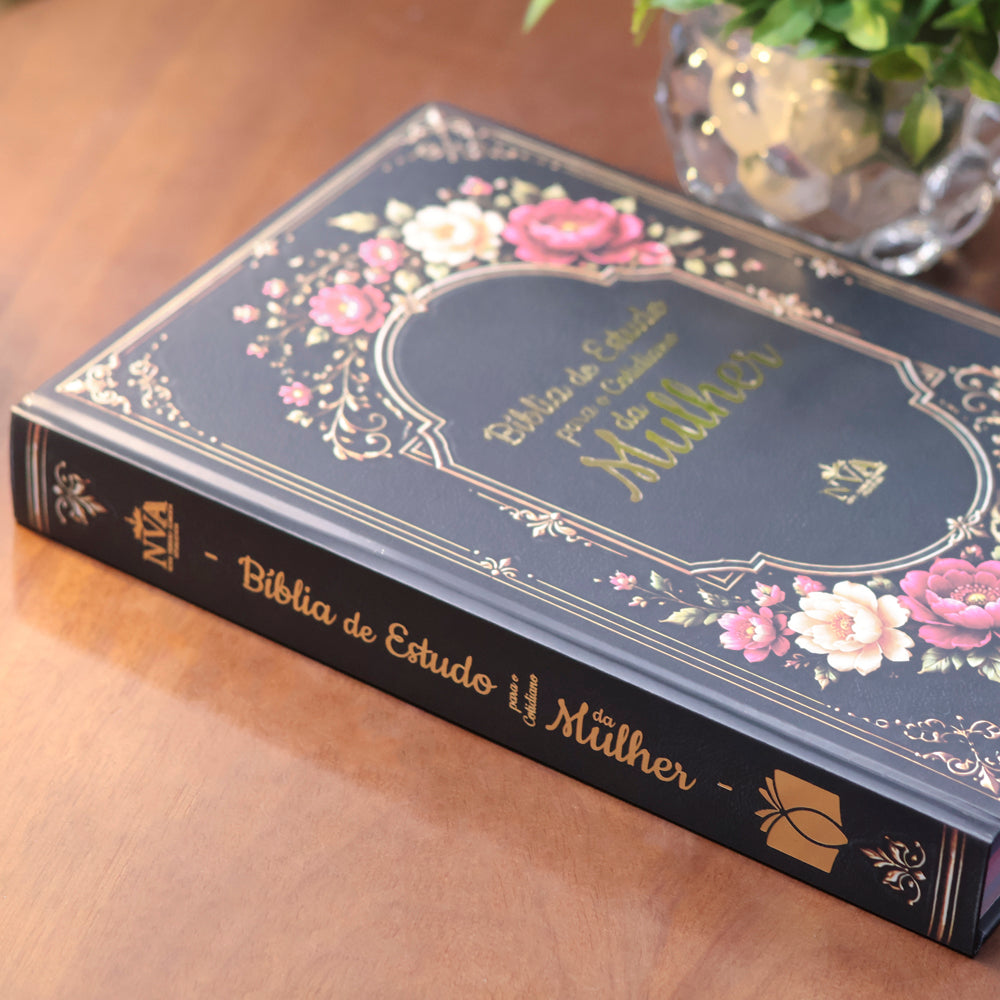 Bíblia de Estudo Para o Cotidiano da Mulher | NVA | Full Collor | Capa Dura Preta Com Dálias