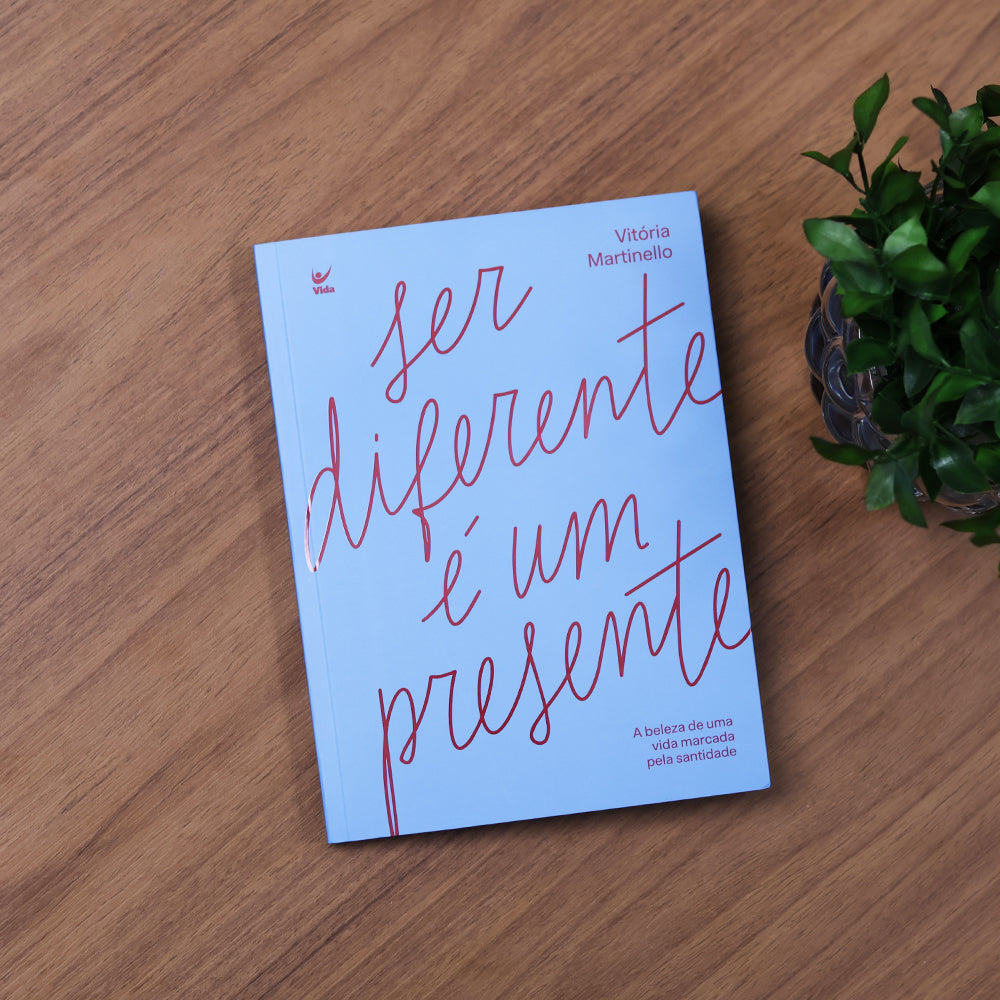 Ser Diferente é Um Presente | Vitória Martinello