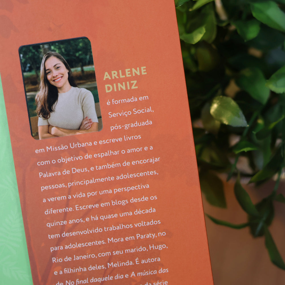 Seu Lugar Não É Aqui | Arlene Diniz